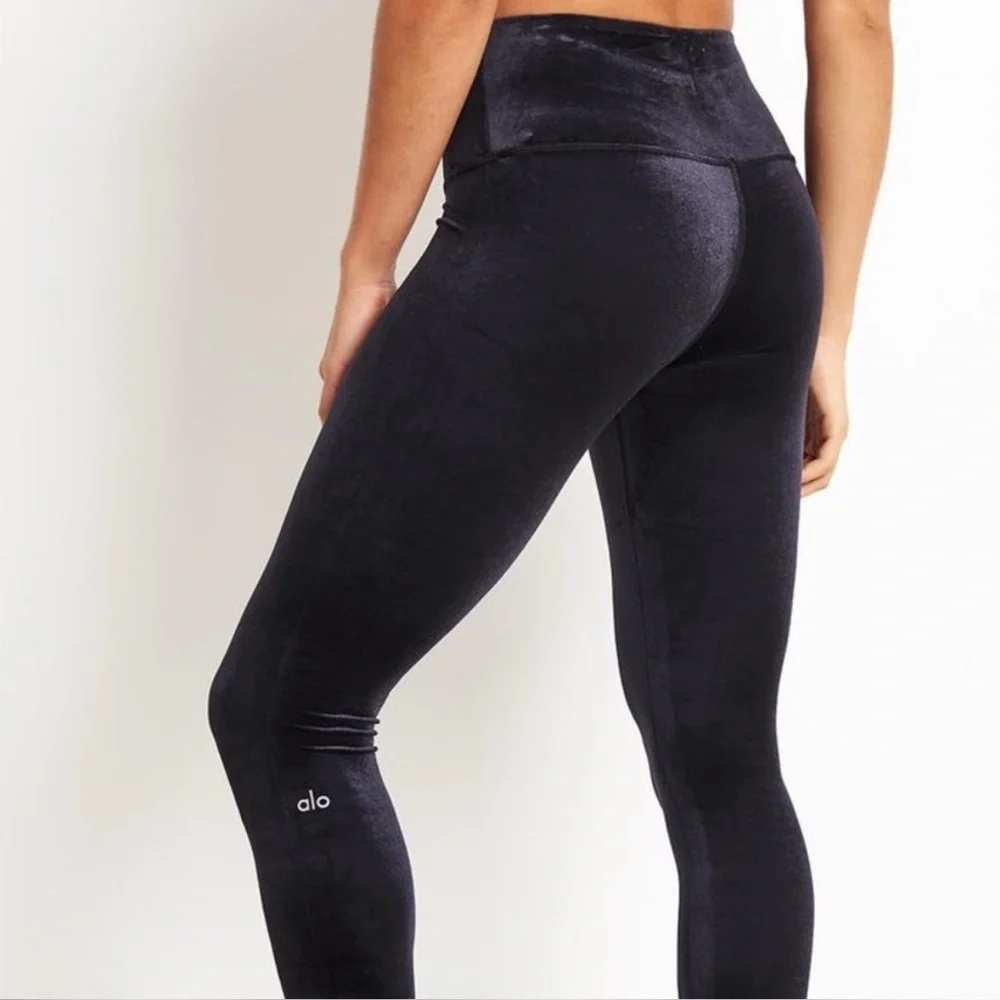 Alo Yoga High Waist Posh Velvet Legging In Black Size Small - Picture 3 of 9